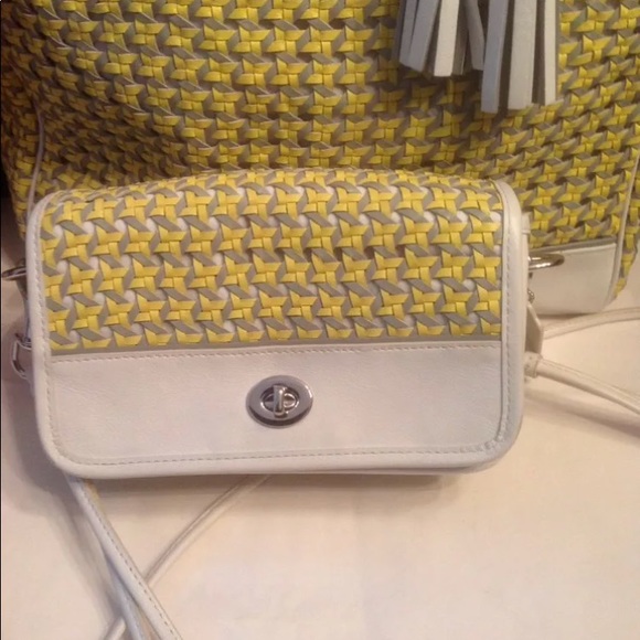 Coach Woven Legacy Tanner tote+crossbody Tassels - Picture 3 of 8